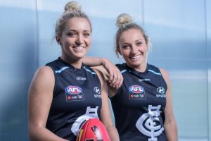 Jess and Sarah Hosking, identical twins, will finally play AFLW together in 2018. 