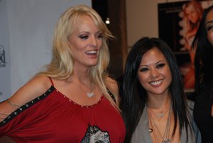 (L-R) Stormy Daniels, Kaylani Lei