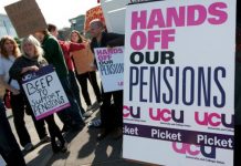 UK lecturers strike