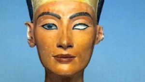 The bust of Nefertiti can be seen on display at the Neues Museum in Berlin.