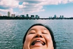 This woman is taking the funniest travel photos of all time 