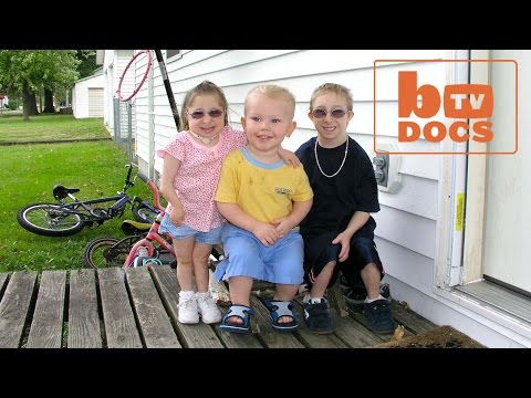 DOCS: Our Lives - The Smallest People In The World