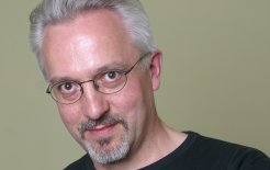 Image of Alan Hollinghurst