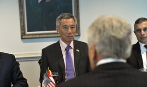 Secretary of Defense Chuck Hagel hosts an honor cordon and working lunch for the Prime Minister of Singapore Lee Hsien Loong at the Pentagon April 1, 2013. (DoD Photo By Glenn Fawcett) (Released)