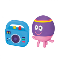 Hey Duggee Collectable Figure - Betty With Boombox Badge