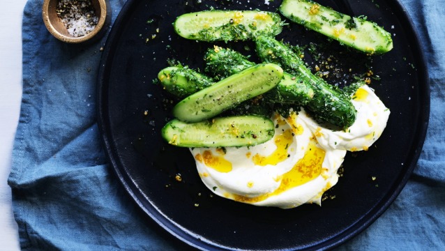 Cucumbers, yoghurt and mint, that's it.