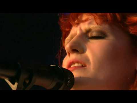 [HD] Florence + The Machine - You've Got The Love (GF 2010)