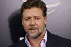 Russell Crowe denies selling apartment to former politician's son