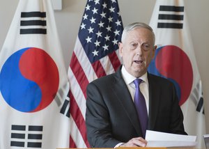 US Secretary of Defense Jim Mattis delivers remarks before a meeting with the Republic of Korea (ROK) Minister of National Defense Song Young-moo at U.S. Pacific Command headquarters,Jan. 26, 2018