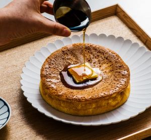 Super-fluffy Japanese-style hotcakes.