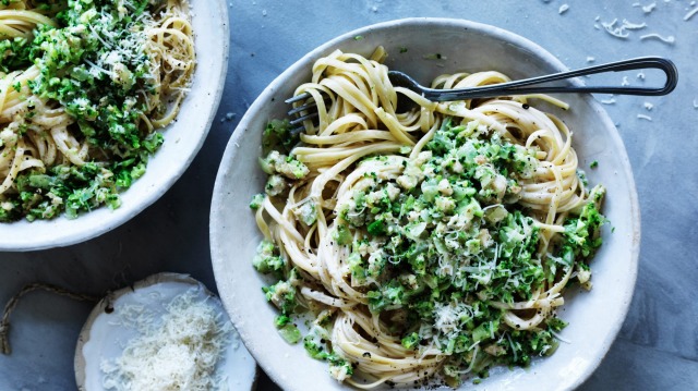 Chicken and broccoli linguine.