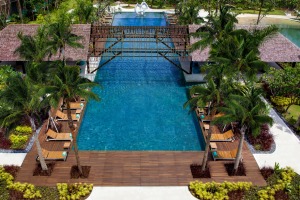 Movenpick Resort & Spa pool.