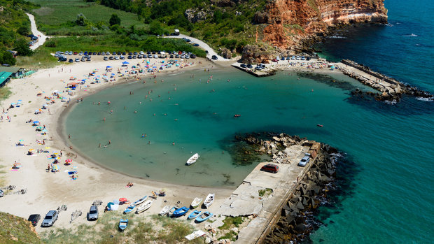 Kaliakra: People enjoying the summer at Bolata beach on the shore of Black Sea