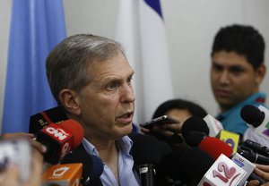 Guillermo Fernandez Maldonado, chief of the United Nation's human rights mission in Nicaragua speaks during a press conference at the U.N. building in Managua, Nicaragua, Friday, Aug. 31, 2018