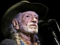 Willie Nelson Fans Erupt After Rocker Agrees to Campaign for Beto O’Rourke