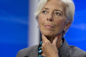 International Monetary Fund (IMF) Managing Director Christine Lagarde answers reporter's questions during a news conference on the IMF's U.S. 2016 Article IV report, in Washington, Wednesday, June 22, 2016. (AP Photo/Cliff Owen)