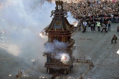 People attend the ' Scoppio del Carro ' (Explosion of the Cart) Easter Sunday traditional parade, in Florence, Italy, ...