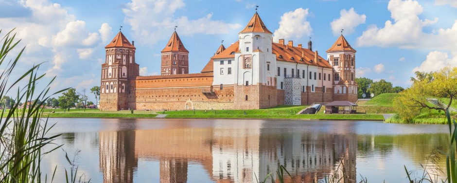 Mir Castle is your quintessential Rapunzel-style fortress.