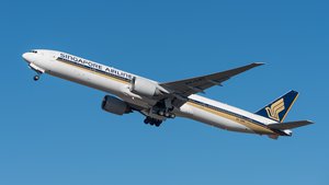 Singapore Airlines Boeing 777-312/ER (reg. 9V-SWK, msn 34576/644) at Munich Airport