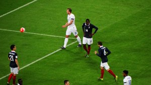 Laurent Koscielny, Blaise Matuidi and Yohan Cabaye - prepare for England's corner, with Harry Kane