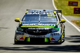 Supercars head to Gold Coast