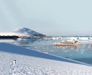 PLUNGE POOL ONBOARD LE LYRIAL IN ANTARCTICA
Some might call it the cheat's version of the polar plunge, but we'd like to ...