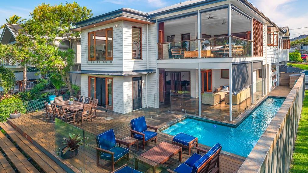 Luxury home at Somersby NSW set to go under the hammer