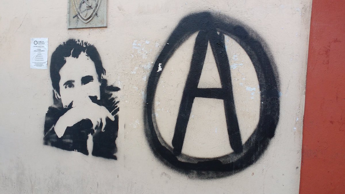 Graffiti in Oaxaca commemorating Salvador Olmos, anarchist and community journalist murdered by police in Huajuapan.