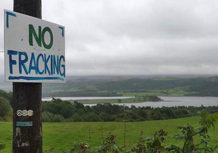 nofracking sign