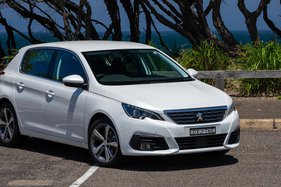 Driving Peugeot's VW Golf rival, the 308 hatch