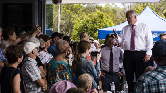 Scott Morrison speaks to voters. 