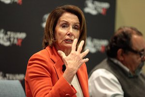 Nancy Pelosi (40387047651)