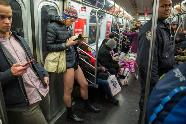 Photos: Freezing Temps Can't Stop Hundreds From Taking Off Their Pants On The Subway