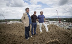 Stephen Fry, Tim Cook and Jony Ive (left to right) (Photo: Gabriela Hasbun for The Telegraph)