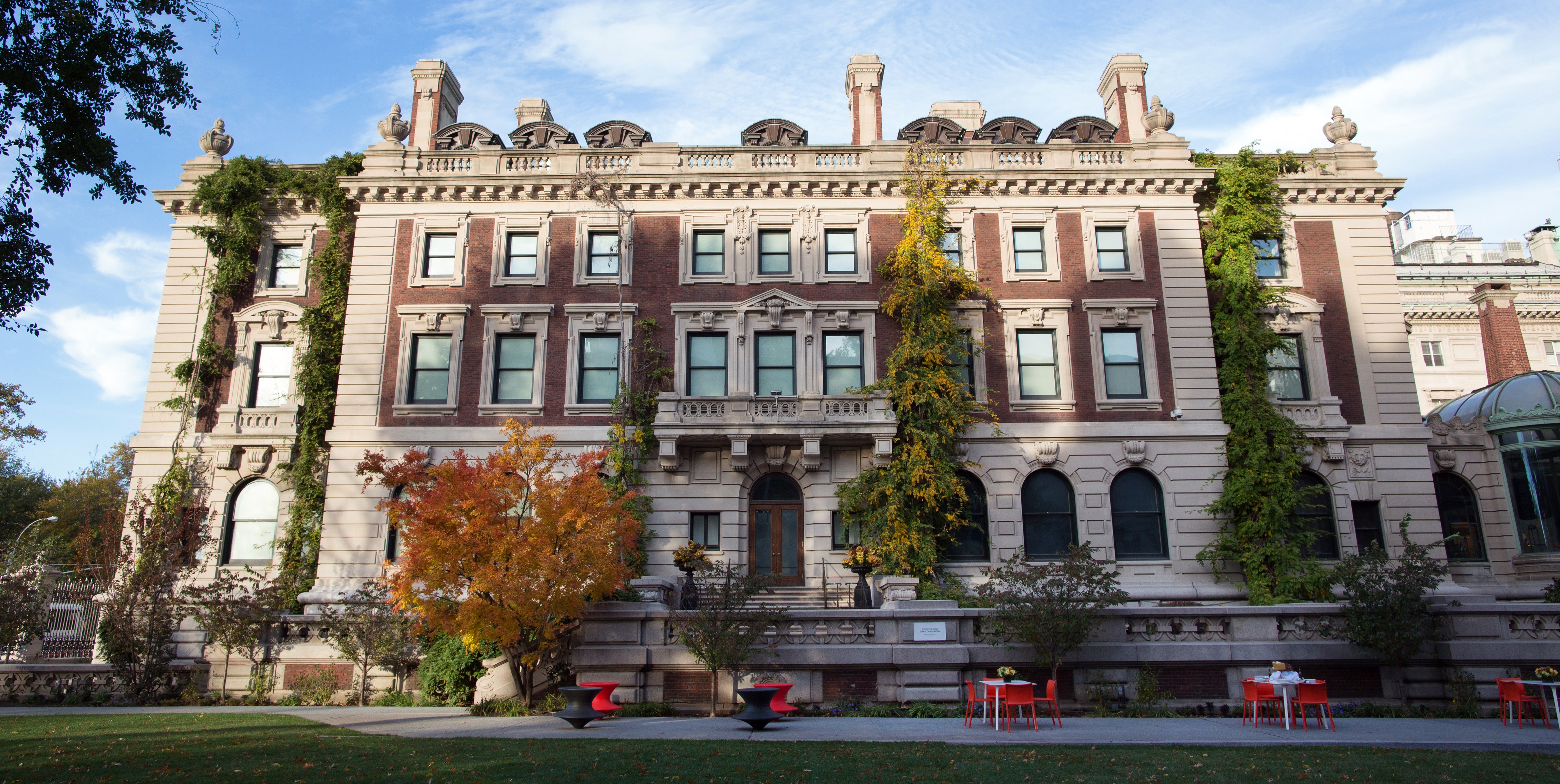 Cooper Hewitt, Arthur Ross Terrace and Garden