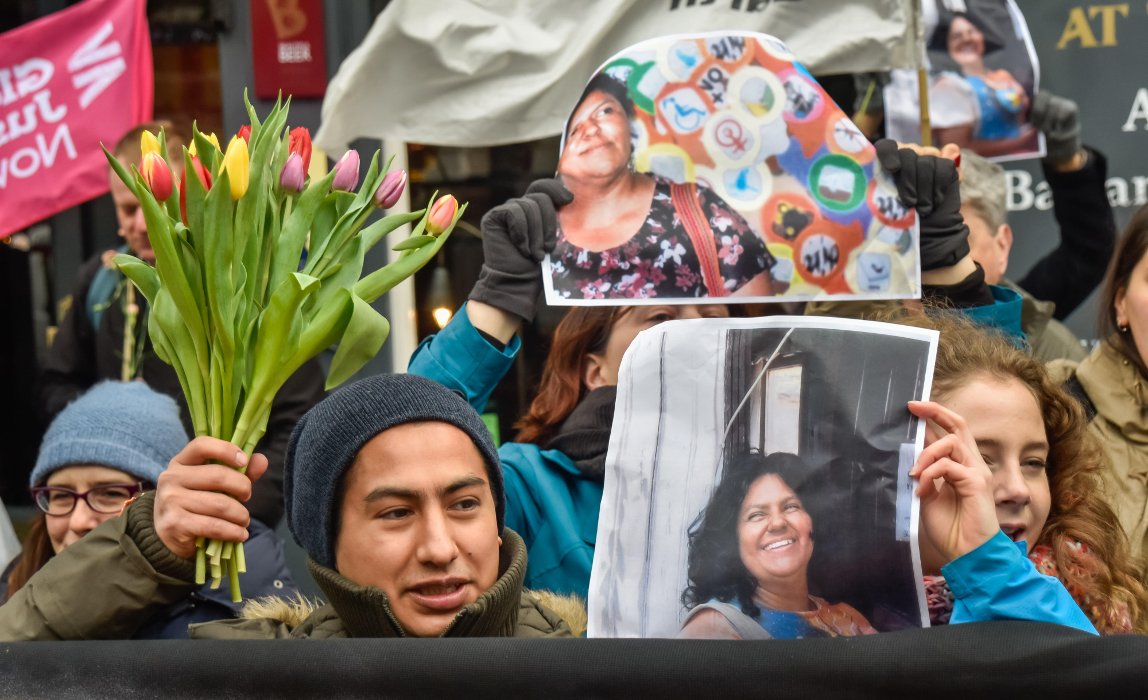 Environmentalists killings: Indigenous and other activists gather in front of the Honduran embassy in London in response to the murder of anti-dam campaigner Berta Cáceres in 2016.