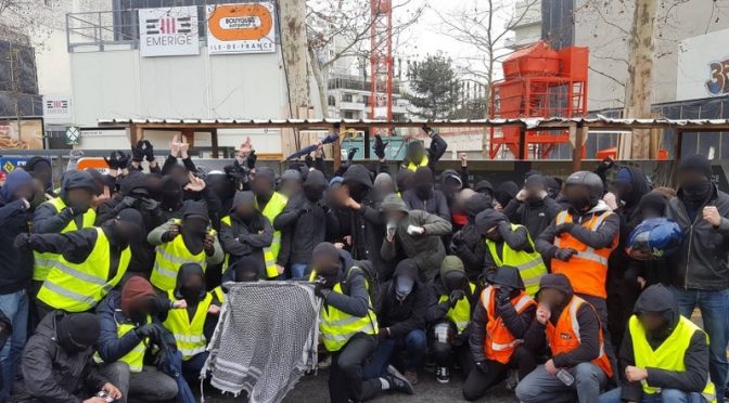 Walki między ultra-lewicowymi, a ultra-prawicowymi żółtymi kamizelkami we Francji
