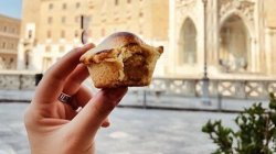 Viaggio nella Puglia dello street food: esperienza sensoriale a piedi, in bicicletta o a bordo di un