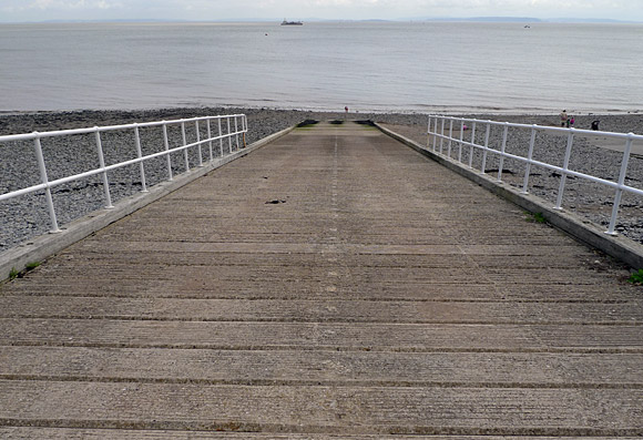 Penarth Pier, Penarth Esplanade near Cardiff, Wales UK - photos, feature and history