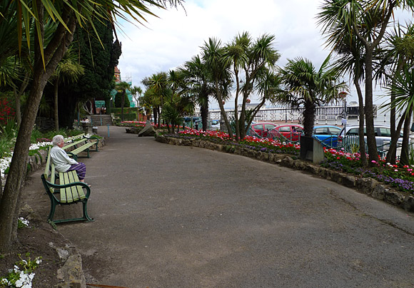 Penarth Pier, Penarth Esplanade near Cardiff, Wales UK - photos, feature and history