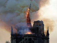 Donald Trump Offers Condolences to Emanuel Macron After Notre Dame Fire