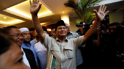 Assistant Recalls Cases of Prabowo's 'Animal Whisperer' Ability