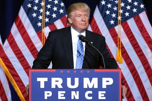 Donald Trump speaking to supporters at an immigration policy speech at the Phoenix Convention Center in Phoenix, Arizona, 31 August 2016