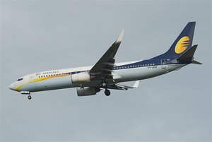 Jet Airways Boeing 737 800; VT JGW@BKK;30.07.2011 613bf (6042341836)