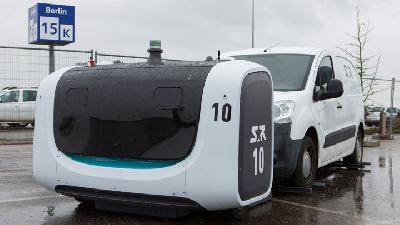 Keren, Bandara Ini Gunakan Robot Sebagai Valet Parking