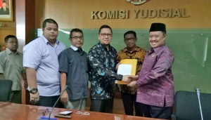 Selamatkan Komisi Yudisial 