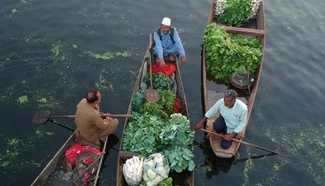 Floating vegetable market in Srinagar, Indian-controlled Kashmir