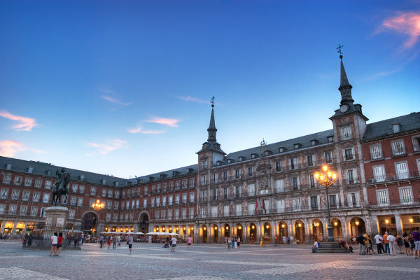 Madrid already full as Liverpool and Tottenham fans book up Champions League final rooms