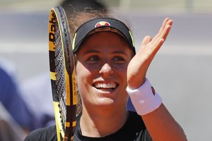 Britain's Johanna Konta celebrates winning her fourth round match of the French Open tennis tournament against Croatia's Donna Vekic in two sets, 6-2, 6-4, at the Roland Garros stadium in Paris, Sunday, June 2, 2019.