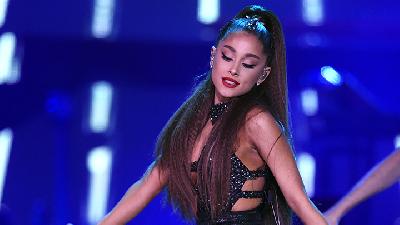 Ariana Grande Seperti Menelan Kaktus dengan Perlahan, Ada Apa?